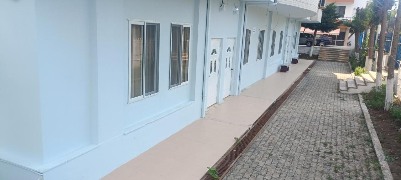 Seasidegolem Apartments Luaran gambar